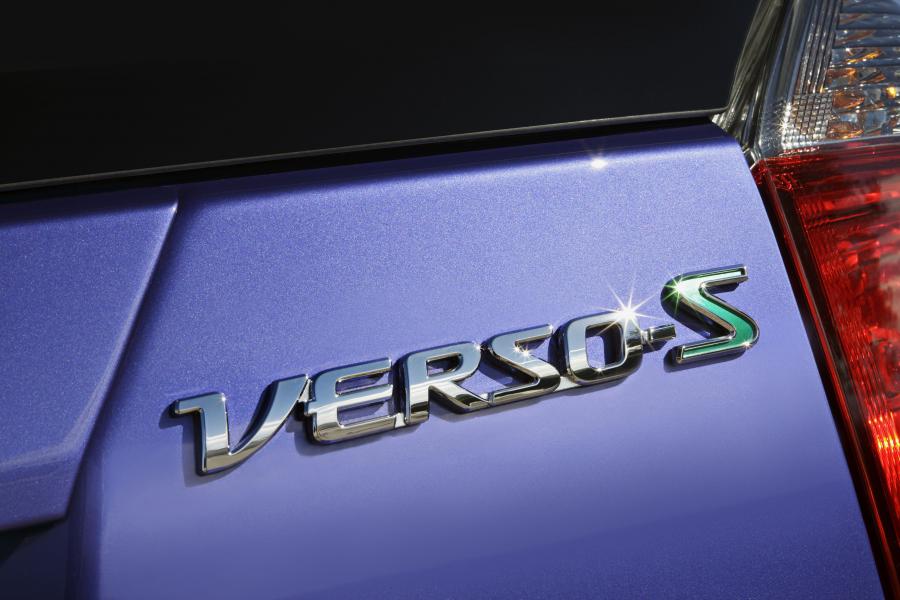  Toyota Verso-S 2010 года  (фото 48 из 109)